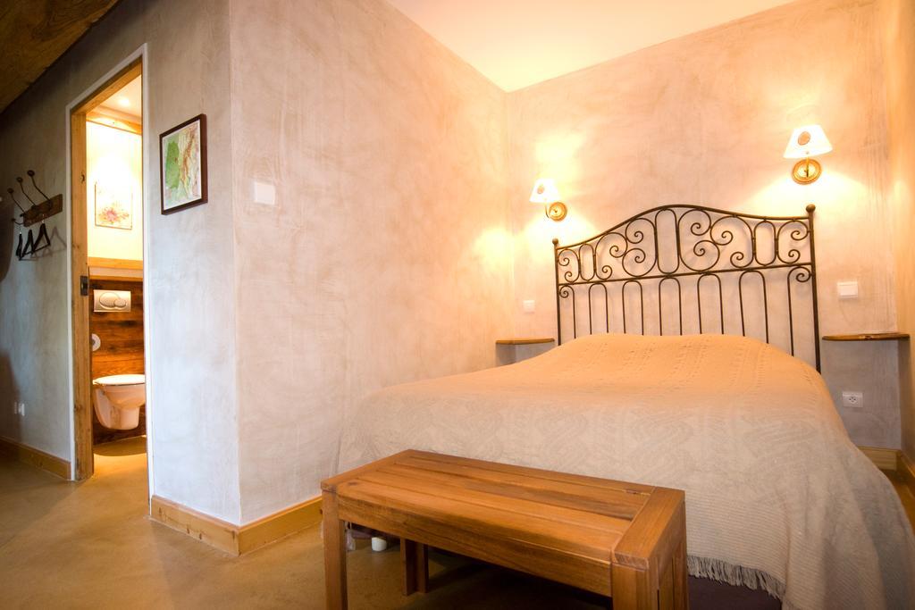 Francheleins B&B La Cerisaie الغرفة الصورة