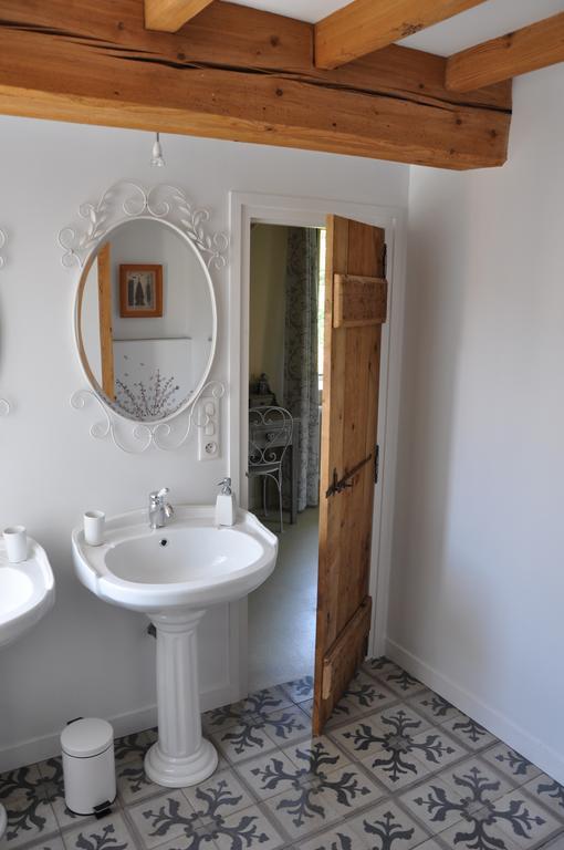 Francheleins B&B La Cerisaie الغرفة الصورة